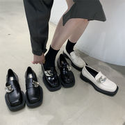 初回送料無料新しい革の靴の四角レディース靴ファションパンプスシューズ人気商品