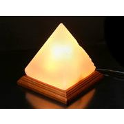 【インテリア】ヒマラヤ岩塩ランプ ピラミッド型 (数量限定商品)