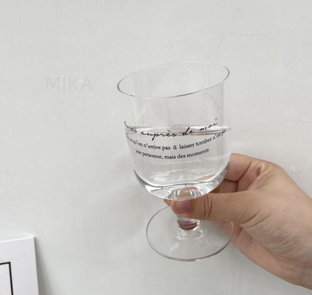 INS 人気  ウォーターカップ  グラス 置物を飾る インテリア コーヒーカップ   創意撮影装具 300ML