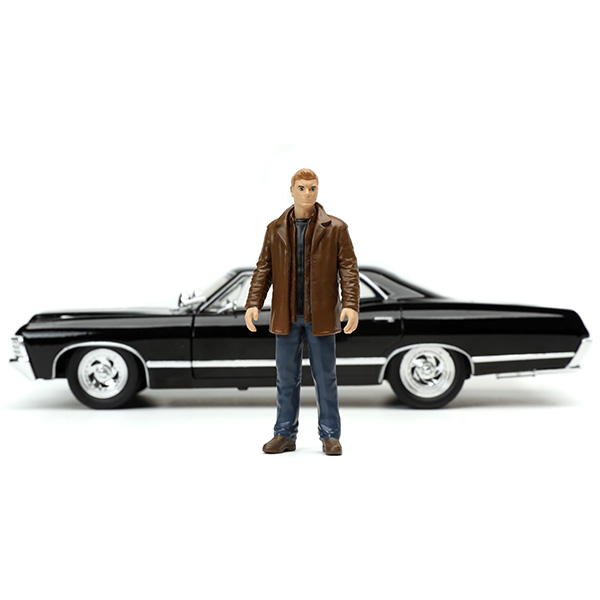 1:24 SUPERNATURAL 1967 CHEVY IMPALA SS w/DEAN WINCHESTER