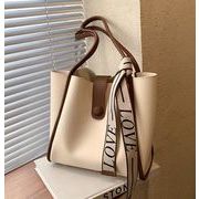 2022★大容量★ショルダーバッグ★肩掛け鞄★3色