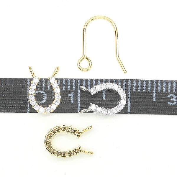 本ロジウム キュービックジルコニア　馬蹄チャーム　2個 本ロジウム キュービックジルコニア 馬蹄チャーム 2個 蹄鉄 幸運