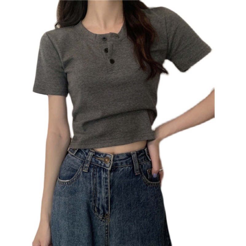 2023夏人気デザイン感ボタン半袖Tシャツ女性ショート丈ハイウエストフィット
