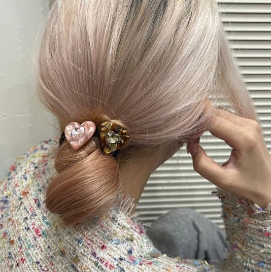 秋冬新作 韓国風  髪飾り   ヘアゴム    レディース    ヘアアクセサリー    ファッション    4色