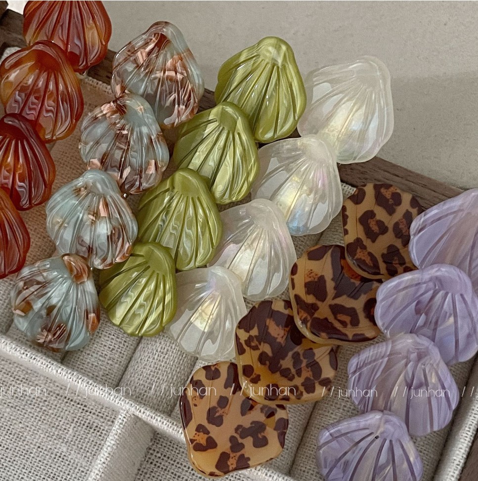 ヘアアクセサリー  シュシュ  髪飾り   韓国風    ヘアクリップ   質感   貝殻ヘアピン