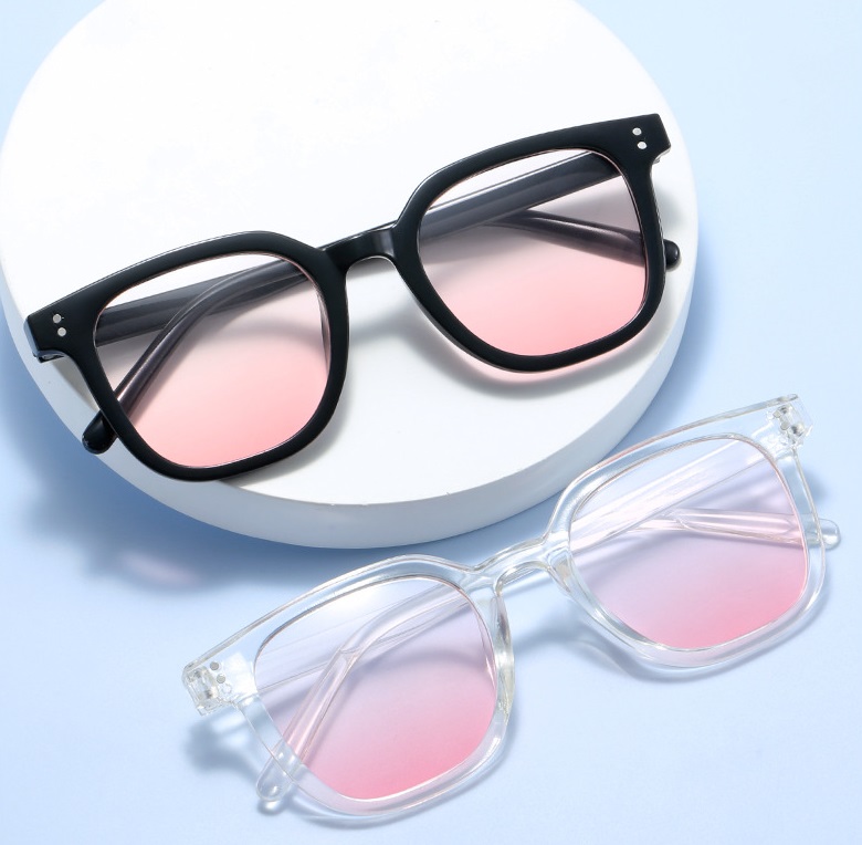 新作赤面美白メガネ ラージフレーム 高付加価値 純情スタイルメガネ