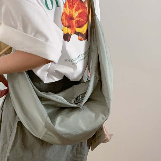 【2023夏新作】韓国風　レディースファッション　オシャレ　バッグ　ショルダーバッグ　肩掛け