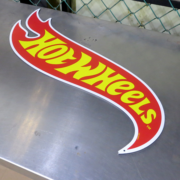ダイカット メタルサイン Hot Wheels Flames Logo 【ホットウィール ...