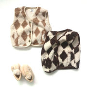 韓国子供服韓国版の子供の馬甲冬の赤ちゃんのカジュアルな菱格パイルは保温袖なしベストを厚くした