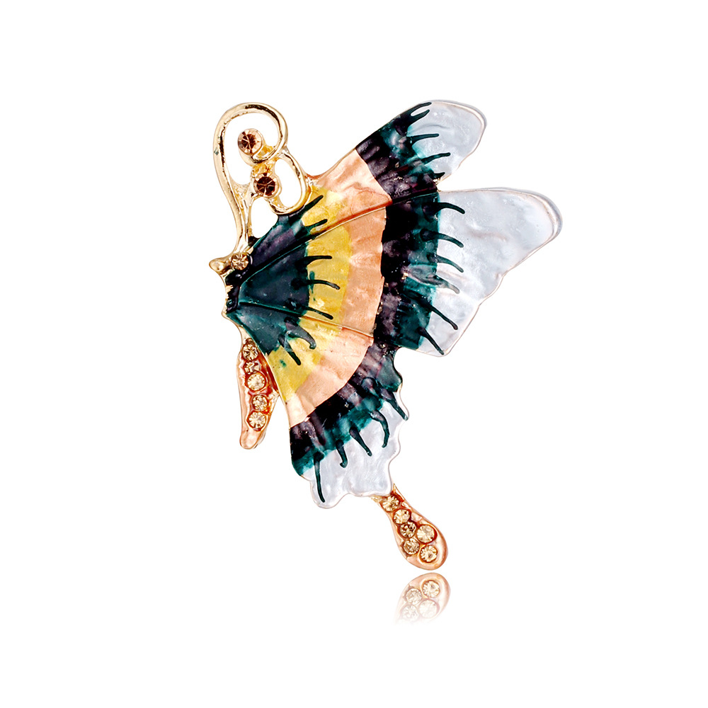 レトロ 蝶のブローチ ファッションコサージュピン 蝶のアクセサリー