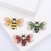 3色 蜂のブローチ  昆虫 ミツバチ ブローチ  コサージュピン 蜂のアクセサリー