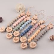 ベビー用 木製 おしゃぶりホルダー   歯固め  出産祝い   プレゼント  落下防止    おもちゃ  8色