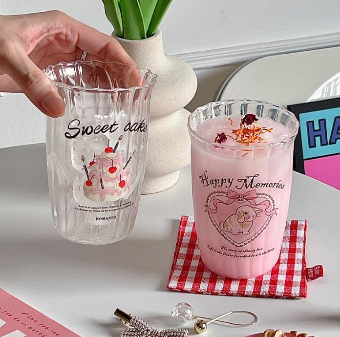 グラス 置物を飾る 可愛い  ウォーターカップ インテリア コーヒーカップ ワイングラス 創意撮影装具