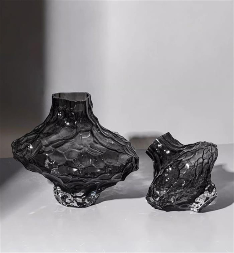 週末限定 透明な花瓶 フラワーアレンジメント 水養 高級 芸術の置物 花瓶 宴会場 北欧 渓谷 ガラスの花瓶