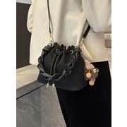 初回送料無料　新作ファッション斜め掛けショルダーバッグ　レーディスファション商品　人気バッグ　バッグ