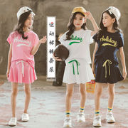 女の子、2024年夏の子供服、スポーツウェア、手紙、半袖、スカート、 2点セット