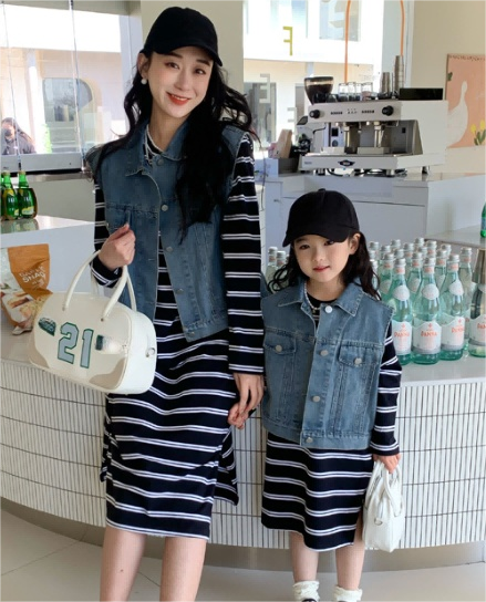 2024新作 韓国子供服  親子 女の子チョッキ+ワンピース  分けて販売  80-140cm
