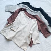2024年秋冬新作子供服男の子・女の子ワンラインネックTシャツ、4色長袖ボトミングシャツ