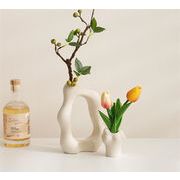 大満足のレビュー多数 陶磁器の花瓶 洗練された 2点セット 個性 家庭用置物 玄関用置物 装飾品