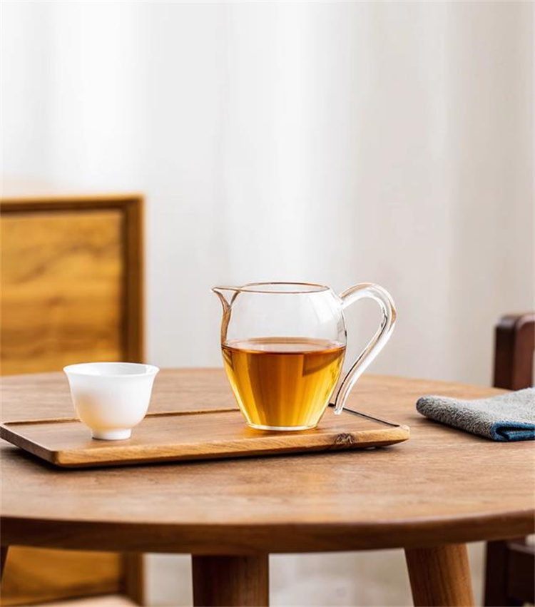 おすすめ商品 ガラスコップ お茶を入れるコップ 工夫茶器 デザインセンス グラス 公道杯 厚肉化