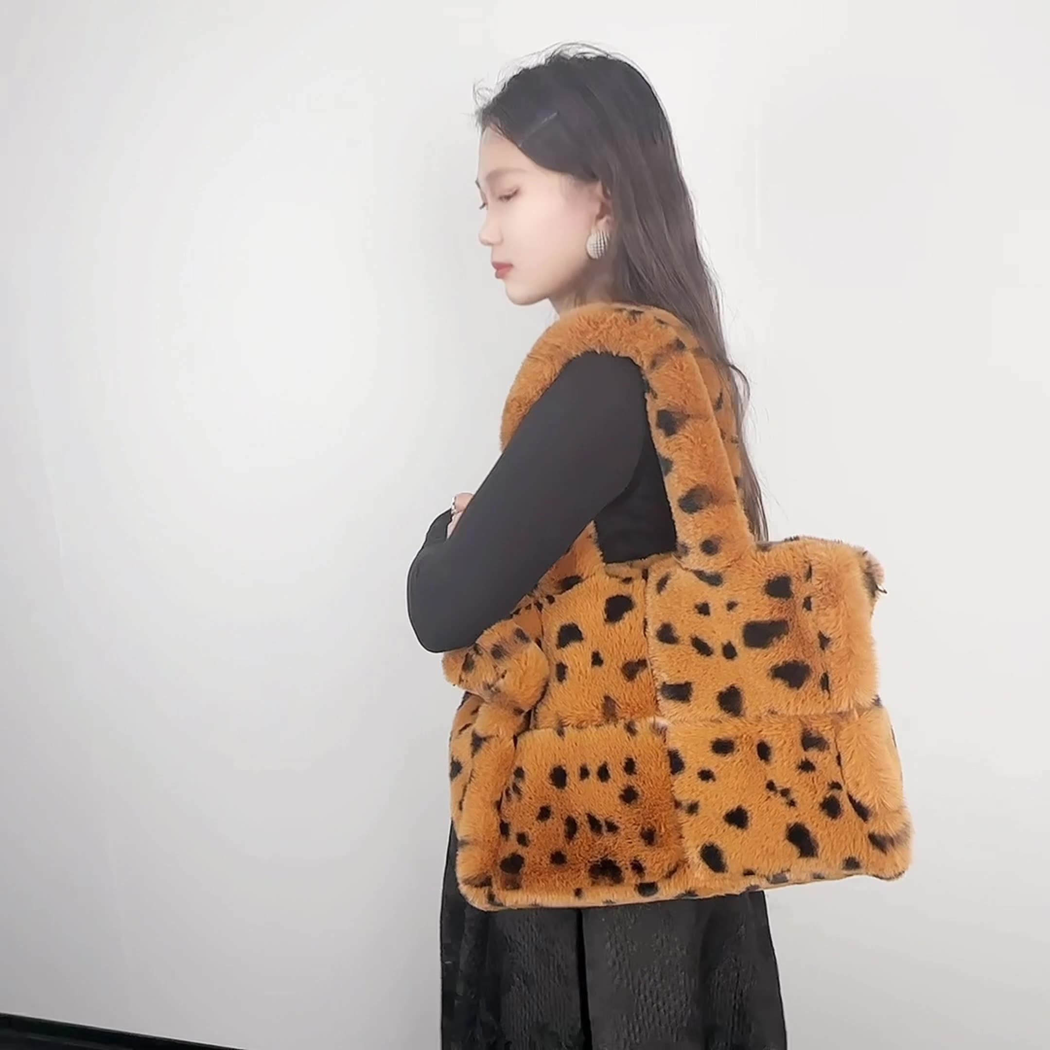 ファートートバッグ 韓国ファッション デザイン ふわふわ かわいい