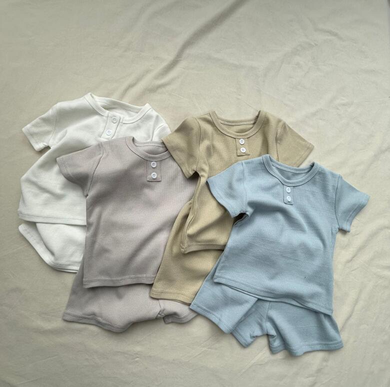 【2点セット】2025春夏新作★韓国風子供服★ベビー服 ★アパレル ★半袖 tシャツ +ショットパンツ