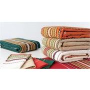 セルビアの織物テーブルクロス (150 x 150cm)