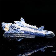 カイヤナイト ブラジル ミナスジェライス州 アラスアイ kyanite 原石 鉱物 結晶 台付
