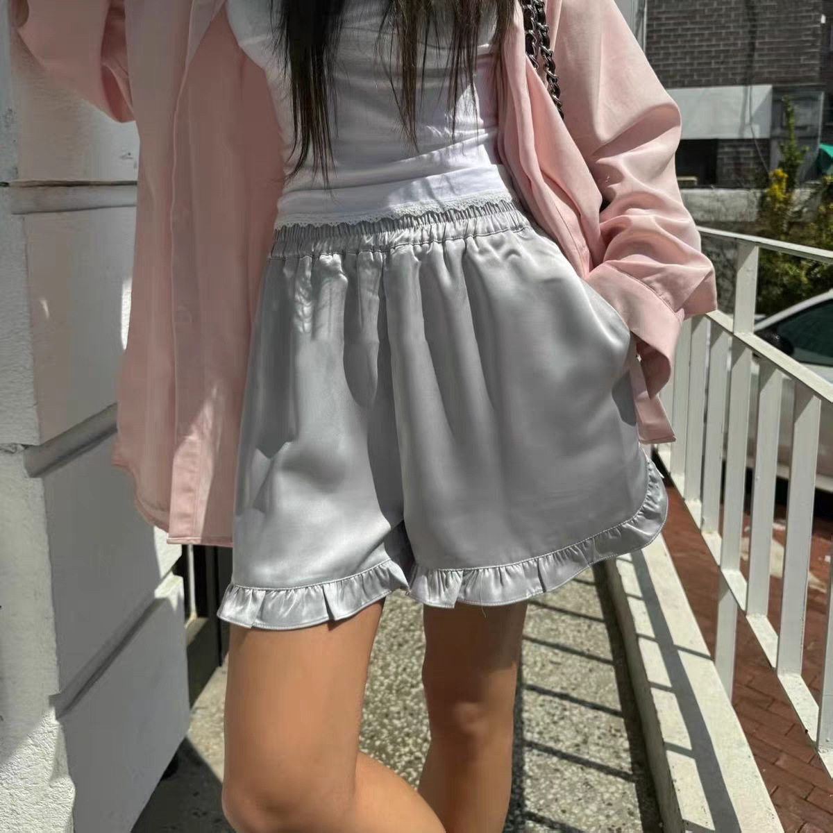 フリルショートパンツ　レディース　INS　韓国ファッション