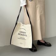 トートバッグ　帆布バッグ　エコバッグ　大容量　韓国ファッション　デザイン