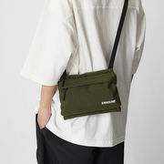 男女兼用バッグ・学生・肩掛け ・ショルダーバッグ・キャンバスバッグ・ 2色