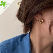 ピアス イヤークリップ イアリング 耳飾り アクセサリー 上品 レディース 大人可愛い