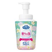 ペットキレイ　香りの泡リンスインシャンプー　犬猫用　フローラルブーケの香り　ポンプ 500ml 【LION】