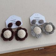 ★お洒落　飾り物★アクセサリー★レディース　ピアス★2色