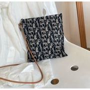 ショルダーバッグ   斜めがけ サコッシュ 小物入れ