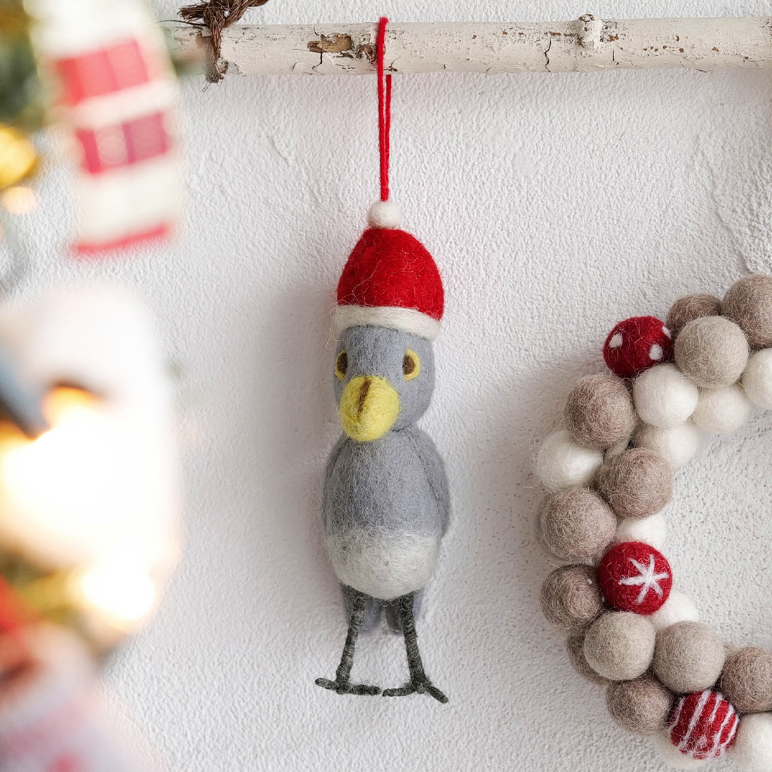 ネパールフェルト サンタオーナメント ハシビロコウ[フエルト羊毛ウールクリスマス25AW]