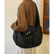 【日本倉庫即納】 ショルダーバッグ A4大容量 ナイロン黒