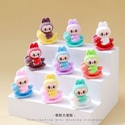 2025年新作　ファッション雑貨　ぬいぐるみ ミニ置物 オフィスデスク カーアクセサリー ヌイグルミ