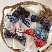 リボンチェック柄シュシュ　ヘアアクセサリー　レディース　デザイン　韓国風　髪飾り