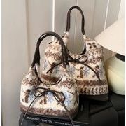 ショルダーバッグ  レディース 鞄   手提げバッグ トートバッグ  ボア