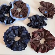 ドット柄シュシュ　ヘアアクセサリー　レディース　デザイン　韓国風　髪飾り