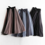 裾が大きく開き、メッシュが繋ぎ目になっているフェアリーレースメッシュスカートV00207