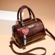 新作オシャレバッグ 上質大容量ショルダーバッグ レディースファッション人気商品