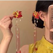 1個　金魚ヘアクリップ　赤いタッセル　金魚髪飾り　大人 子供  金魚ヘアピン　錦鯉 金魚雑貨