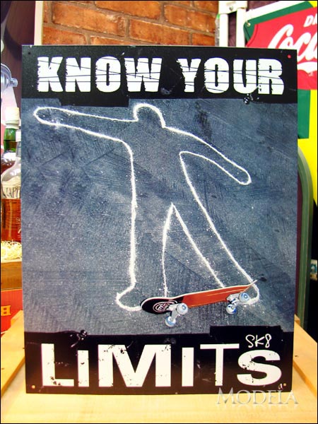 アメリカンブリキ看板 -KNOW YOUR LIMITS-限界を知れ