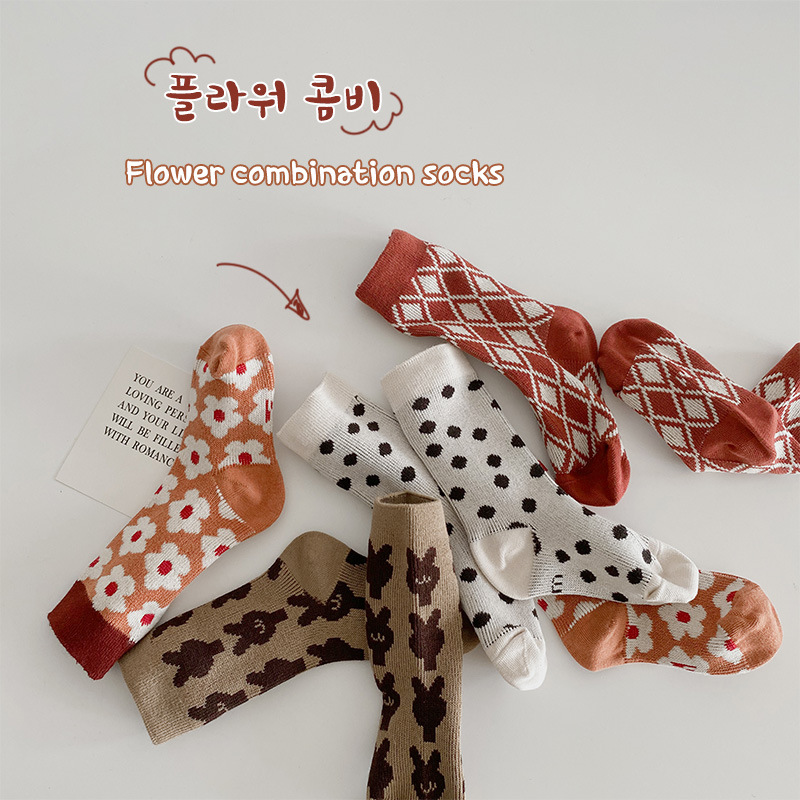 韓国子供服  秋服　靴下ソックス可愛い柄物セット