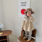 韓国子供服子供用コートの新型中小子供服の襟付きコート