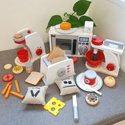 ベビー木製プレイハウス電子レンジパン焼き機コーヒーメーカーセット子供教育シミュレーションキッチンカッ