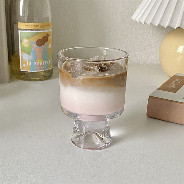 コーヒーカップ 小さい新鮮な ガラス ゴブレット ジュースカップ シンプル 新品