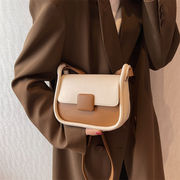 ショルダーバッグ　鞄　カバン　INS　大人気　韓国ファッション　全4色